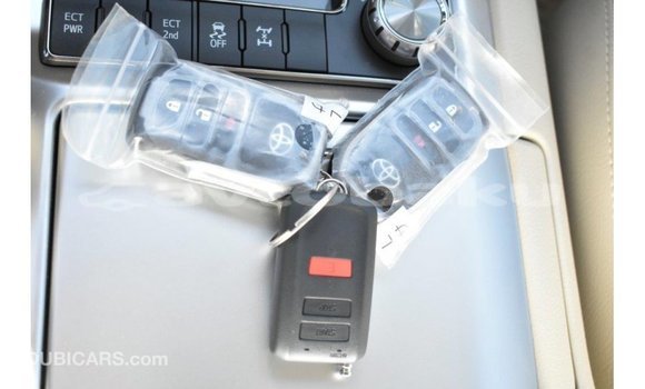 Buy Import Toyota Land Cruiser White Car in Import - Dubai in Abseron Buy Import Toyota Land Cruiser White Car in Import - Dubai in Abseron