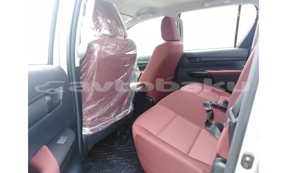 Buy Import Toyota Hilux Other Car in Import - Dubai in Abseron Buy Import Toyota Hilux Other Car in Import - Dubai in Abseron