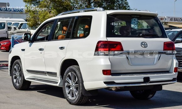 Buy Import Toyota Land Cruiser White Car in Import - Dubai in Abseron Buy Import Toyota Land Cruiser White Car in Import - Dubai in Abseron