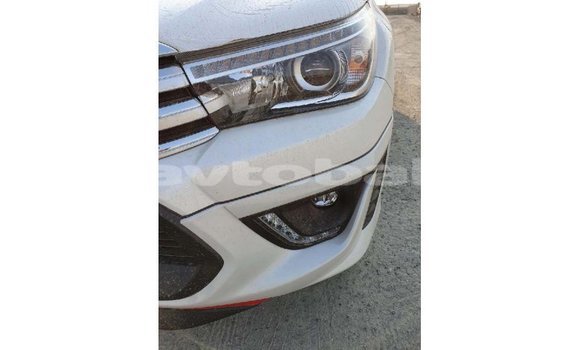 Buy Import Toyota Hilux White Car in Import - Dubai in Abseron Buy Import Toyota Hilux White Car in Import - Dubai in Abseron