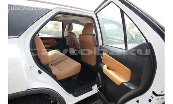 Buy Import Toyota Fortuner White Car in Import - Dubai in Abseron Buy Import Toyota Fortuner White Car in Import - Dubai in Abseron