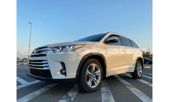 Buy Import Toyota Highlander White Car in Import - Dubai in Abseron Buy Import Toyota Highlander White Car in Import - Dubai in Abseron
