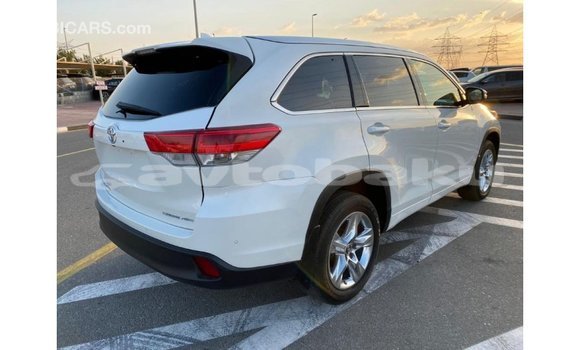 Buy Import Toyota Highlander White Car in Import - Dubai in Abseron Buy Import Toyota Highlander White Car in Import - Dubai in Abseron