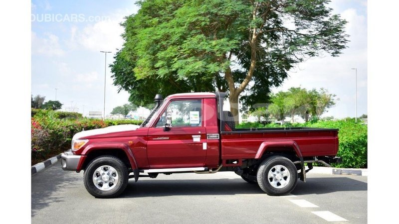 Big with watermark toyota land cruiser abseron import dubai 1924