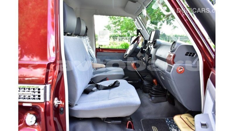 Big with watermark toyota land cruiser abseron import dubai 1924