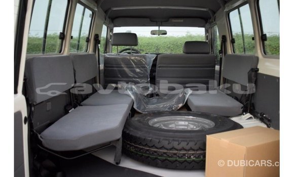 Buy Import Toyota Land Cruiser White Car in Import - Dubai in Abseron Buy Import Toyota Land Cruiser White Car in Import - Dubai in Abseron