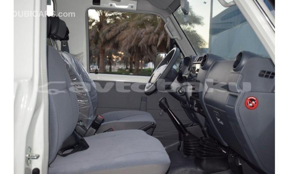 Buy Import Toyota Land Cruiser White Car in Import - Dubai in Abseron Buy Import Toyota Land Cruiser White Car in Import - Dubai in Abseron