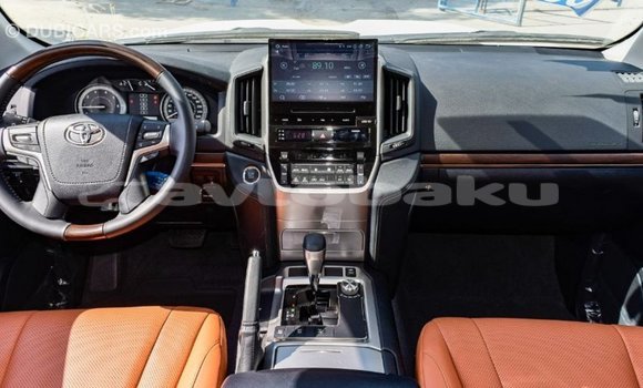 Buy Import Toyota Land Cruiser White Car in Import - Dubai in Abseron Buy Import Toyota Land Cruiser White Car in Import - Dubai in Abseron