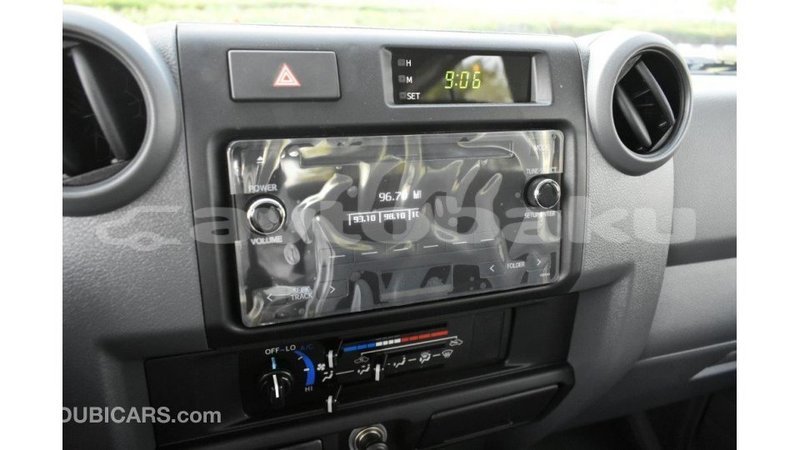 Big with watermark toyota land cruiser abseron import dubai 1956