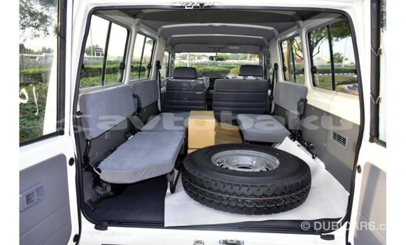 Buy Import Toyota Land Cruiser White Car in Import - Dubai in Abseron Buy Import Toyota Land Cruiser White Car in Import - Dubai in Abseron