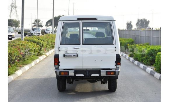 Buy Import Toyota Land Cruiser White Car in Import - Dubai in Abseron Buy Import Toyota Land Cruiser White Car in Import - Dubai in Abseron