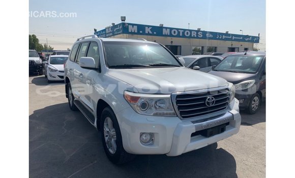Buy Import Toyota Land Cruiser White Car in Import - Dubai in Abseron Buy Import Toyota Land Cruiser White Car in Import - Dubai in Abseron