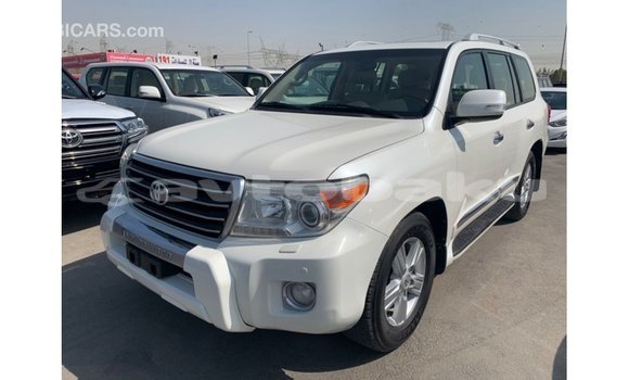 Buy Import Toyota Land Cruiser White Car in Import - Dubai in Abseron Buy Import Toyota Land Cruiser White Car in Import - Dubai in Abseron