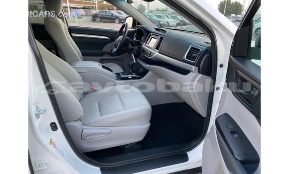 Buy Import Toyota Highlander White Car in Import - Dubai in Abseron Buy Import Toyota Highlander White Car in Import - Dubai in Abseron