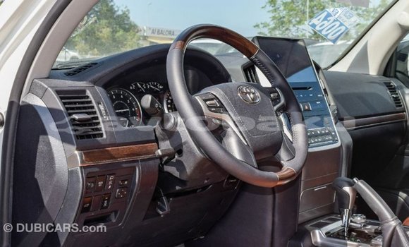 Buy Import Toyota Land Cruiser White Car in Import - Dubai in Abseron Buy Import Toyota Land Cruiser White Car in Import - Dubai in Abseron