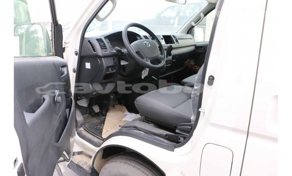 Buy Import Toyota Hiace White Car in Import - Dubai in Abseron Buy Import Toyota Hiace White Car in Import - Dubai in Abseron