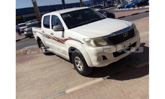 Buy Import Toyota Hilux White Car in Import - Dubai in Abseron Buy Import Toyota Hilux White Car in Import - Dubai in Abseron