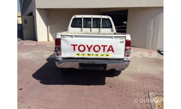 Buy Import Toyota Hilux White Car in Import - Dubai in Abseron Buy Import Toyota Hilux White Car in Import - Dubai in Abseron