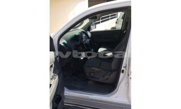 Buy Import Toyota Hilux White Car in Import - Dubai in Abseron Buy Import Toyota Hilux White Car in Import - Dubai in Abseron