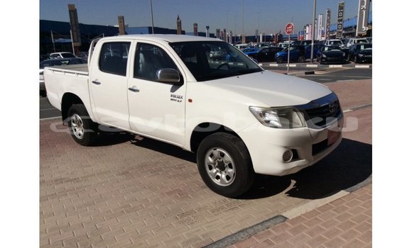 Buy Import Toyota Hilux White Car in Import - Dubai in Abseron Buy Import Toyota Hilux White Car in Import - Dubai in Abseron