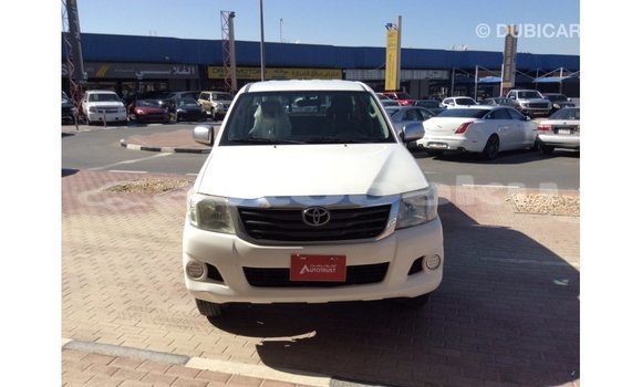 Buy Import Toyota Hilux White Car in Import - Dubai in Abseron Buy Import Toyota Hilux White Car in Import - Dubai in Abseron