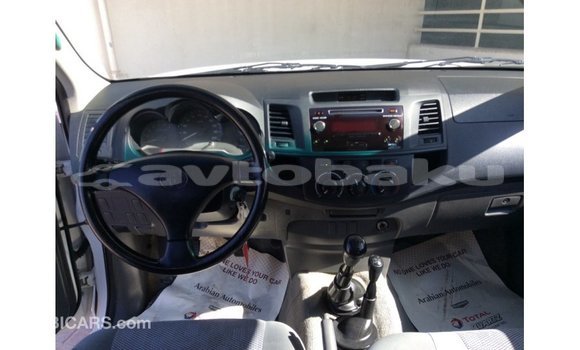Buy Import Toyota Hilux White Car in Import - Dubai in Abseron Buy Import Toyota Hilux White Car in Import - Dubai in Abseron