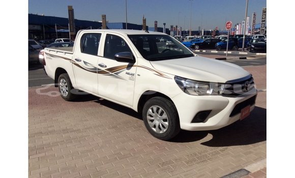 Buy Import Toyota Hilux White Car in Import - Dubai in Abseron Buy Import Toyota Hilux White Car in Import - Dubai in Abseron