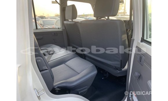 Buy Import Toyota Land Cruiser White Car in Import - Dubai in Abseron Buy Import Toyota Land Cruiser White Car in Import - Dubai in Abseron