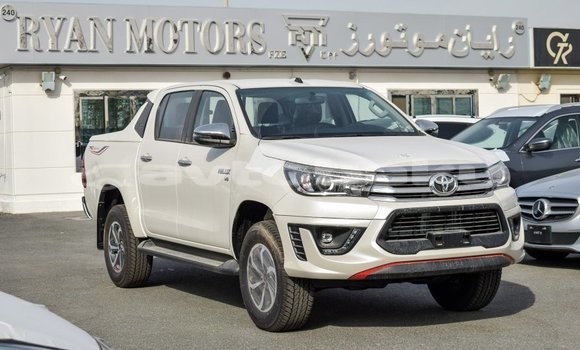 Buy Import Toyota Hilux White Car in Import - Dubai in Abseron Buy Import Toyota Hilux White Car in Import - Dubai in Abseron