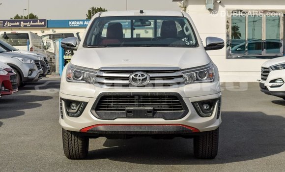 Buy Import Toyota Hilux White Car in Import - Dubai in Abseron Buy Import Toyota Hilux White Car in Import - Dubai in Abseron