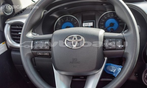 Buy Import Toyota Hilux White Car in Import - Dubai in Abseron Buy Import Toyota Hilux White Car in Import - Dubai in Abseron