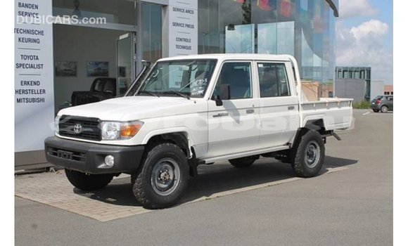 Buy Import Toyota Land Cruiser White Car in Import - Dubai in Abseron Buy Import Toyota Land Cruiser White Car in Import - Dubai in Abseron