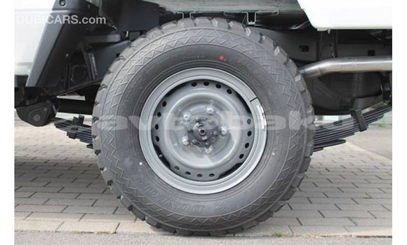 Buy Import Toyota Land Cruiser White Car in Import - Dubai in Abseron Buy Import Toyota Land Cruiser White Car in Import - Dubai in Abseron