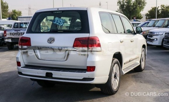 Buy Import Toyota Land Cruiser White Car in Import - Dubai in Abseron Buy Import Toyota Land Cruiser White Car in Import - Dubai in Abseron