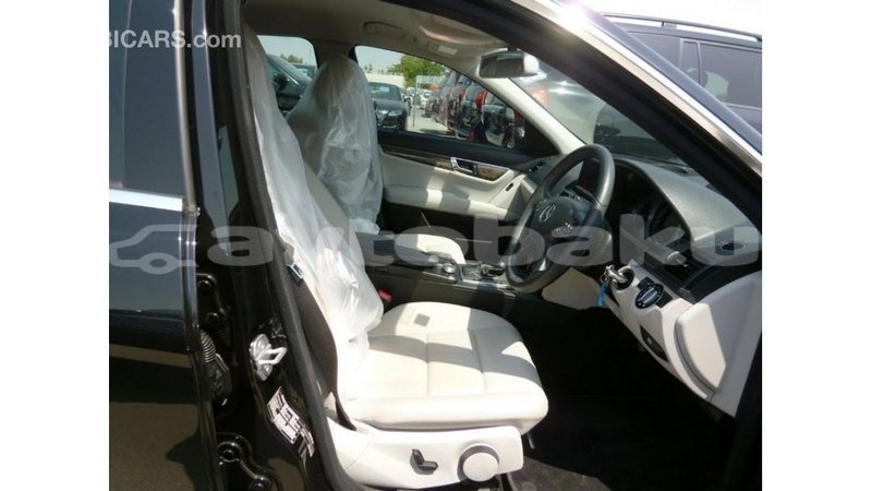 Big with watermark mercedes benz 200 abseron import dubai 2106