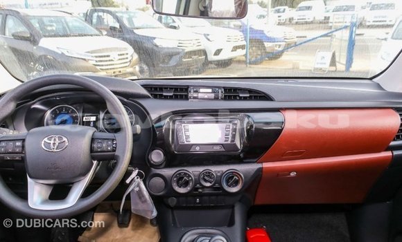 Buy Import Toyota Hilux White Car in Import - Dubai in Abseron Buy Import Toyota Hilux White Car in Import - Dubai in Abseron