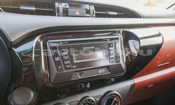 Buy Import Toyota Hilux White Car in Import - Dubai in Abseron Buy Import Toyota Hilux White Car in Import - Dubai in Abseron