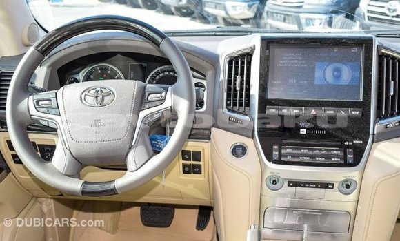 Buy Import Toyota Land Cruiser White Car in Import - Dubai in Abseron Buy Import Toyota Land Cruiser White Car in Import - Dubai in Abseron
