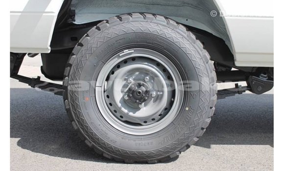 Buy Import Toyota Land Cruiser White Car in Import - Dubai in Abseron Buy Import Toyota Land Cruiser White Car in Import - Dubai in Abseron