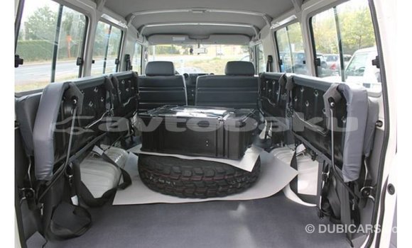 Buy Import Toyota Land Cruiser White Car in Import - Dubai in Abseron Buy Import Toyota Land Cruiser White Car in Import - Dubai in Abseron
