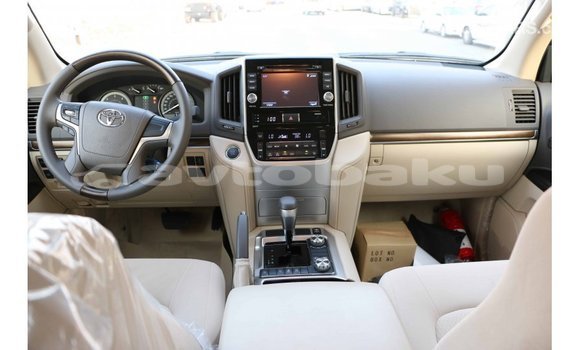 Buy Import Toyota Land Cruiser White Car in Import - Dubai in Abseron Buy Import Toyota Land Cruiser White Car in Import - Dubai in Abseron