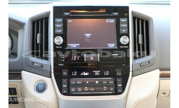 Buy Import Toyota Land Cruiser White Car in Import - Dubai in Abseron Buy Import Toyota Land Cruiser White Car in Import - Dubai in Abseron