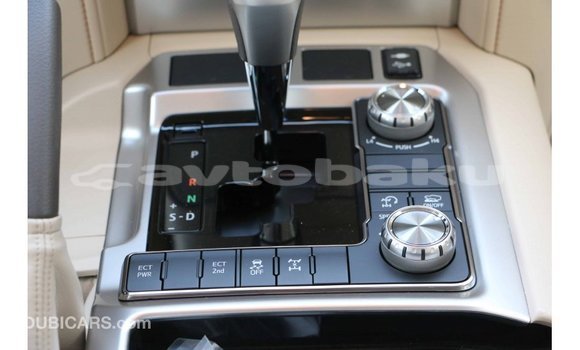 Buy Import Toyota Land Cruiser White Car in Import - Dubai in Abseron Buy Import Toyota Land Cruiser White Car in Import - Dubai in Abseron