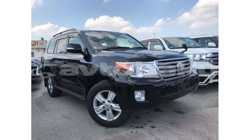Big with watermark toyota land cruiser abseron import dubai 2135