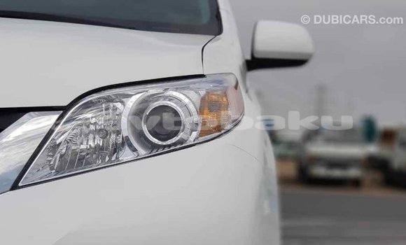 Buy Import Toyota Sienna White Car in Import - Dubai in Abseron Buy Import Toyota Sienna White Car in Import - Dubai in Abseron