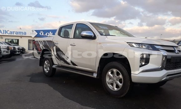 Buy Import Mitsubishi L200 White Car in Import - Dubai in Abseron Buy Import Mitsubishi L200 White Car in Import - Dubai in Abseron