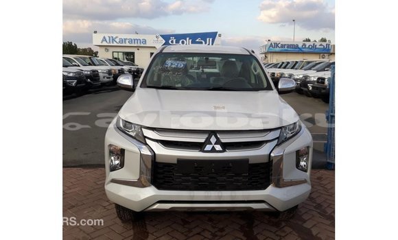 Buy Import Mitsubishi L200 White Car in Import - Dubai in Abseron Buy Import Mitsubishi L200 White Car in Import - Dubai in Abseron