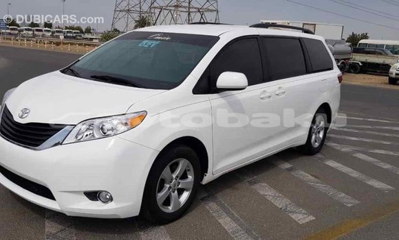 Buy Import Toyota Sienna White Car in Import - Dubai in Abseron Buy Import Toyota Sienna White Car in Import - Dubai in Abseron