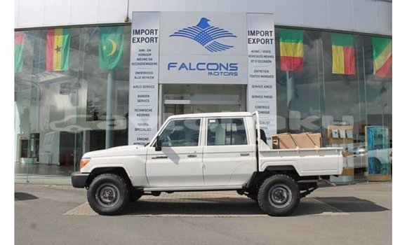 Buy Import Toyota Land Cruiser White Car in Import - Dubai in Abseron Buy Import Toyota Land Cruiser White Car in Import - Dubai in Abseron