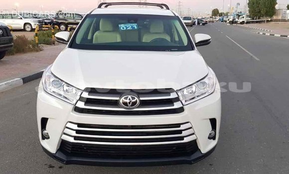 Buy Import Toyota Highlander White Car in Import - Dubai in Abseron Buy Import Toyota Highlander White Car in Import - Dubai in Abseron